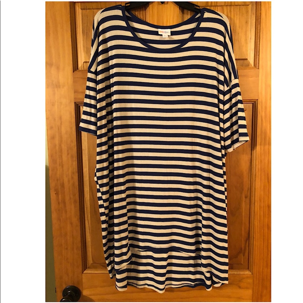 LuLaRoe XL Irma